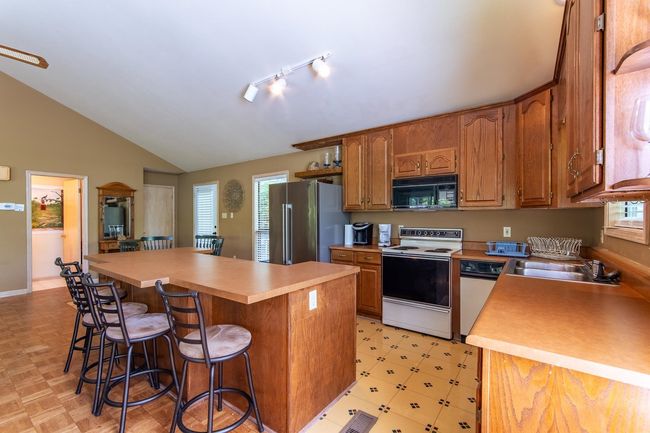 1720 Point Grand Dr, House other with 4 bedrooms, 4 bathrooms and null parking in Savannah TN | Image 10