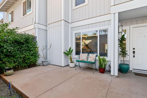 475 Cannon Green Drive, Unit B, Goleta, CA, 93117 | Card Image