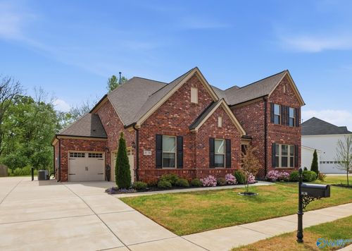 8138 Tupelo Gum Trce Sw, Huntsville, AL, 35802-3166 | Card Image