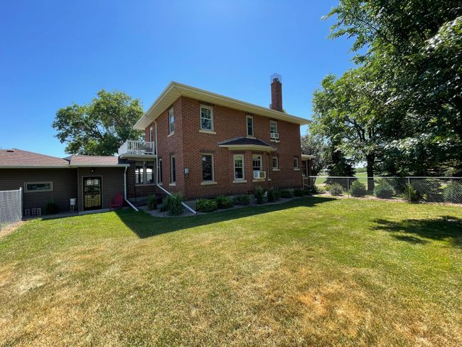 38364 200 Th St, House other with 3 bedrooms, 3 bathrooms and null parking in Springfield MN | Image 86