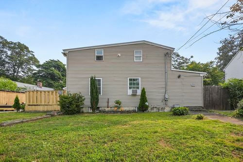 12 Onset St, Worcester, MA, 01604-2035 | Card Image