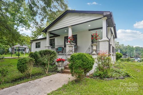 301 E Lee Ave, Bessemer City, NC, 28016-2182 | Card Image