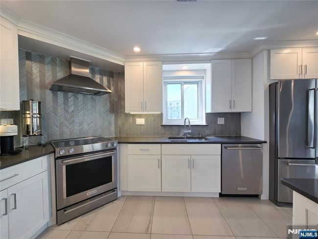 PH-6 - 1077 River Rd, House attached with 1 bedrooms, 2 bathrooms and null parking in Edgewater NJ | Image 8