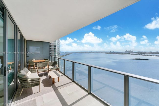 UNIT-4701 - 650 Ne 32 Nd St, Condo with 4 bedrooms, 5 bathrooms and null parking in Miami FL | Image 5