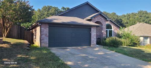 1210 Hidden Oaks Dr, Mansfield, TX, 76063-6218 | Card Image