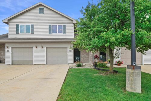 270 Alpine Meadow Cir, Oregon, WI, 53575-3929 | Card Image