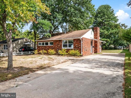 115 Dorchester Rd, GLEN BURNIE, MD, 21060-6911 | Card Image