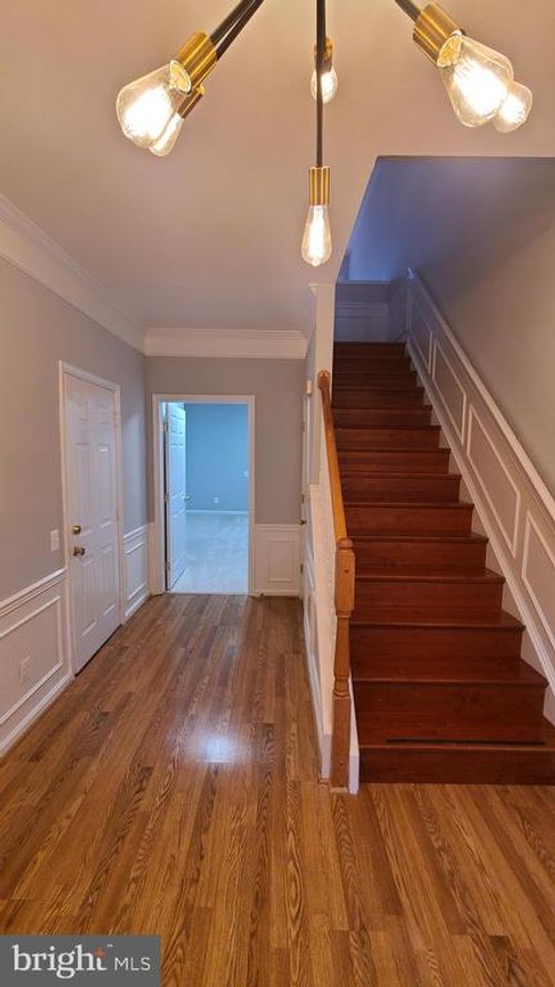 47682 Sandbank Sq, STERLING, VA, 20165-7476 | Card Image
