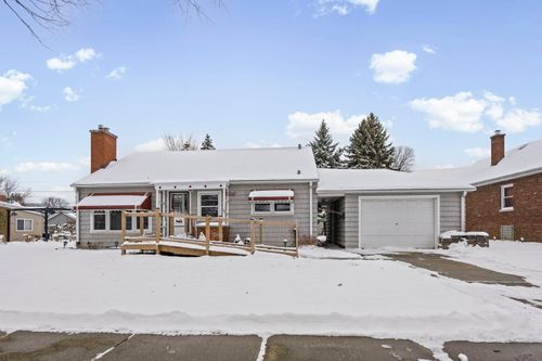 7824 W 66th Pl, Bedford Park, IL, 60501-1902 | Card Image