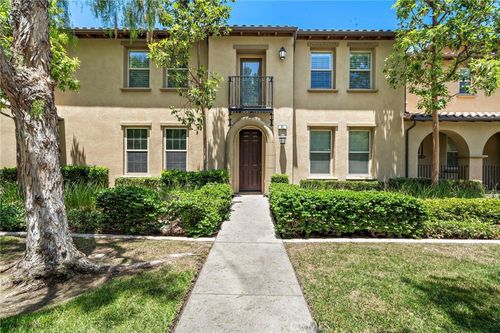 61 Silverado, Irvine, CA, 92618-8844 | Card Image