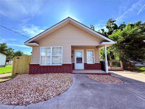 1221 S 5th St, Rogers, AR, 72756-5433 | Card Image