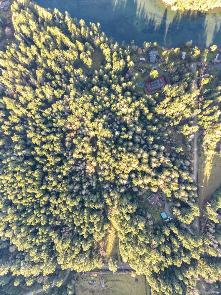 Residential in Salt Spring 4