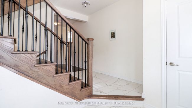 2214 Lozenby St, House other with 3 bedrooms, 3 bathrooms and 2 parking in Innisfil ON | Image 6
