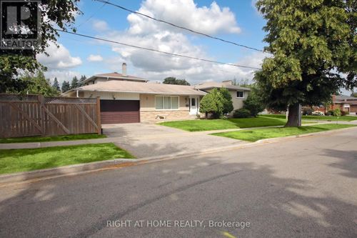 6 Aragon Avenue, Toronto (Tam O'Shanter-Sullivan), ON, M1T1X6 | Card Image