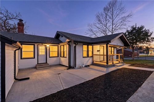 3247 Brown Ave, Kansas City, KS, 66104-3850 | Card Image