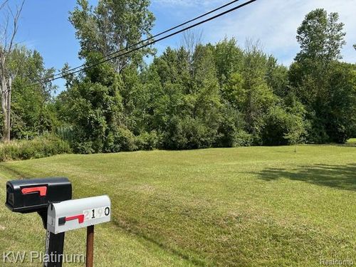 V/L Allen Rd., Kimball Township, MI, 48074 | Card Image