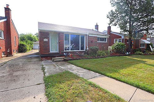 11314 Fenton, Redford, MI, 48239-1611 | Card Image
