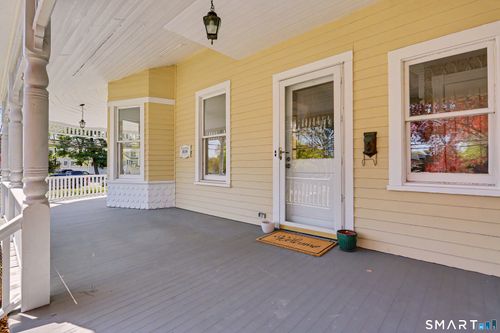 462 Riverside Ave, Westport, CT, 06880-4813 | Card Image
