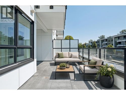 205-1616 Lloyd Avenue, North Vancouver, BC, V7P2N6 | Card Image