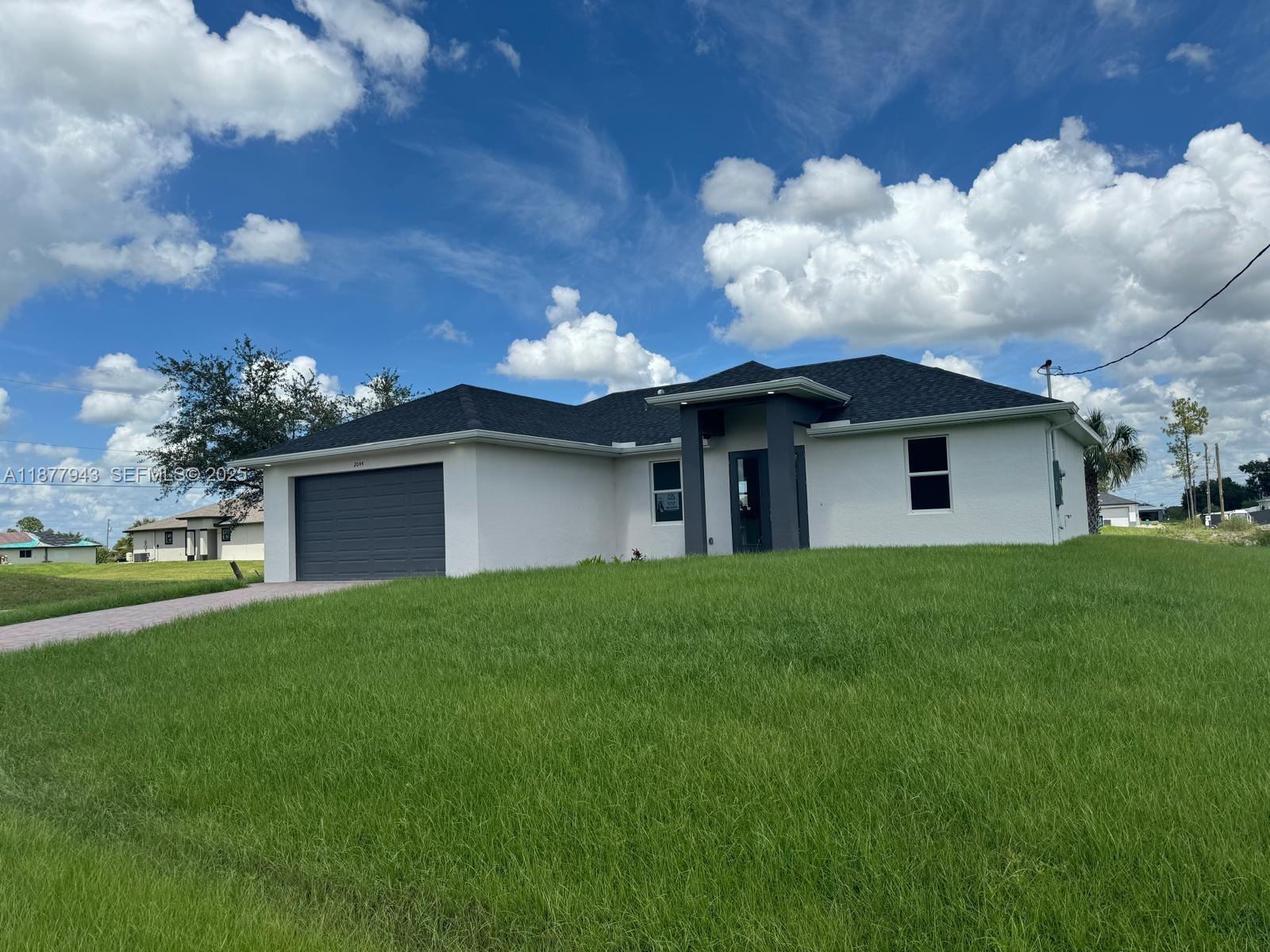 Residential Lease in Lehigh Acres 5