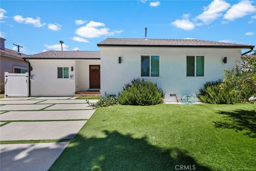 18015 Collins St, Encino, CA, 91316-1032 | Card Image