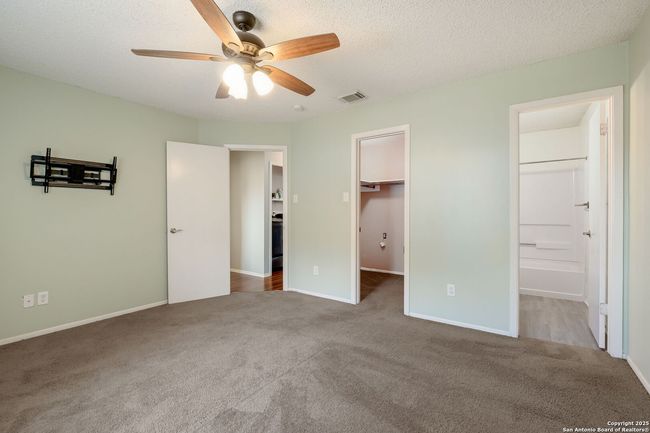 8147 Easy Meadow Dr, House other with 3 bedrooms, 2 bathrooms and null parking in Converse TX | Image 15