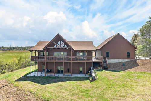 800 Quail Run, Byrdstown, TN, 38549-2306 | Card Image