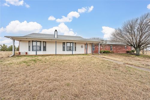 807 Birdie Ln, Lorena, TX, 76655-3604 | Card Image