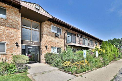 apt-107-842 E Old Willow Rd, Prospect Heights, IL, 60070-2119 | Card Image
