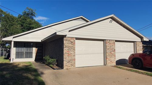 a-1903 S Austin St, Brenham, TX, 77833-4868 | Card Image