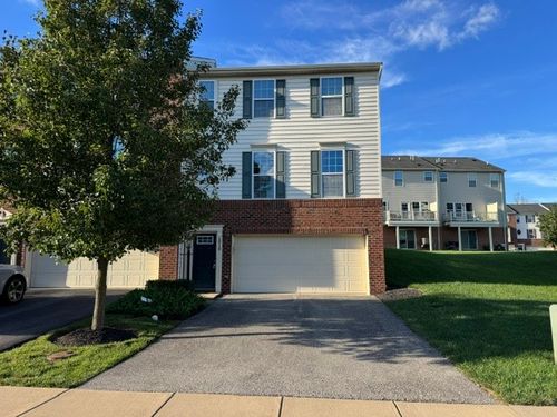 2010 Black Bear Way, Bridgeville, PA, 15017-3811 | Card Image