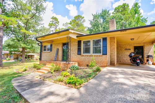 108 Fritz Dr, Grover, NC, 28073-9662 | Card Image