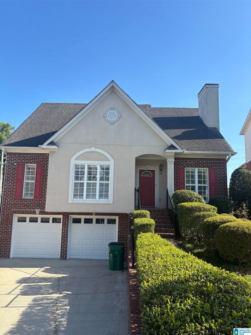 3049 English Oaks Cir, Vestavia, AL, 35226-3932 | Card Image