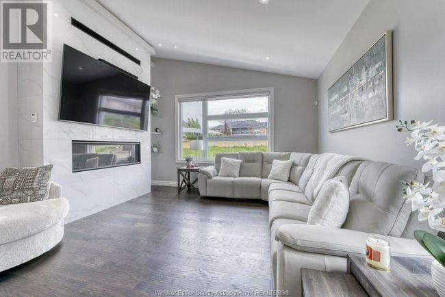 1936 Villa Canal Dr, House other with 4 bedrooms, 4 bathrooms and null parking in Ruthven ON | Image 19