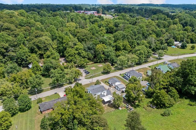 411 E Main St, House other with 6 bedrooms, 3 bathrooms and null parking in Red Boiling Springs TN | Image 6