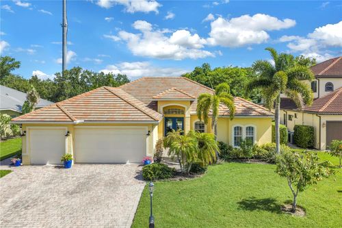 5321 Silver Leaf Ln, Sarasota, FL, 34233-3205 | Card Image