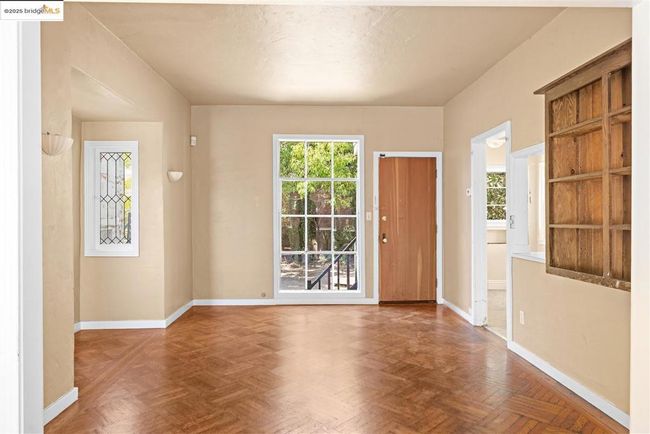 2441 Carleton St, House other with 3 bedrooms, 1 bathrooms and null parking in Berkeley CA | Image 8