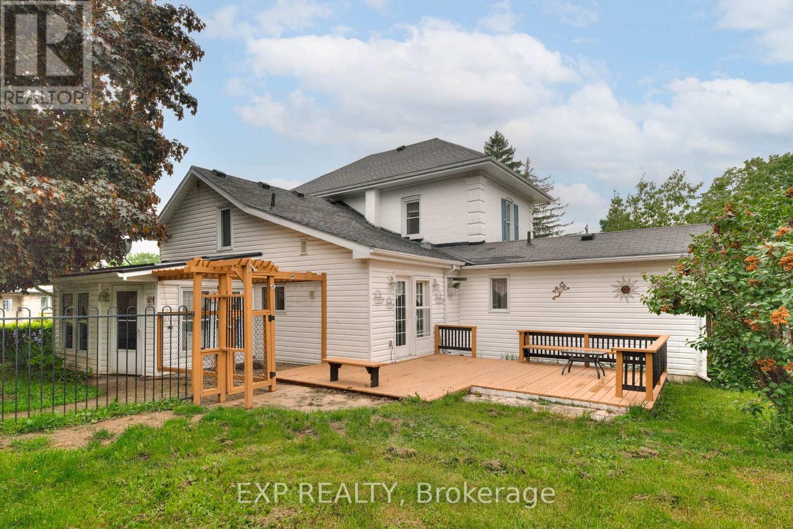 Residential in North Huron (Wingham) 4