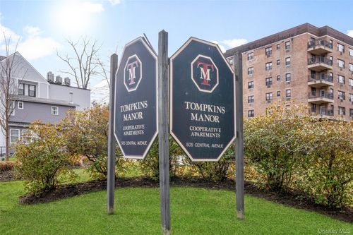 apt-201-505 Central Ave, White Plains, NY, 10606-1516 | Card Image