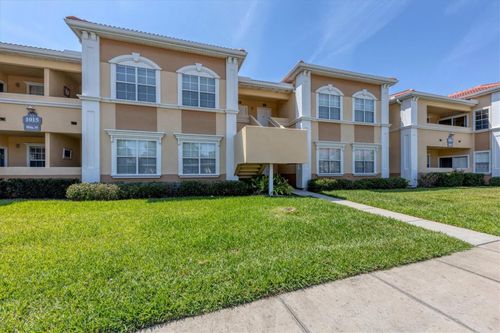 unit-202-1015 Villagio Cir, SARASOTA, FL, 34237-2601 | Card Image
