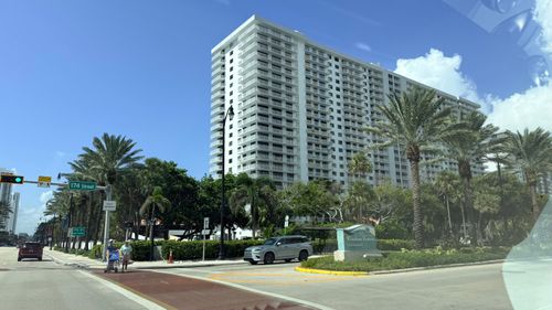 1901-210 174th St, Sunny Isles Beach, FL, 33160-3329 | Card Image