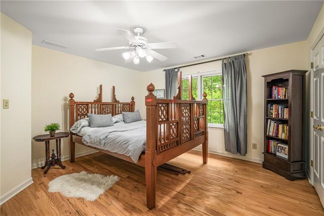 6040 Neely Farm Dr, House other with 5 bedrooms, 5 bathrooms and null parking in Peachtree Corners GA | Image 32