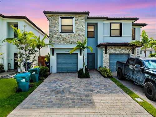 25208 Sw 107th Ave, Homestead, FL, 33032-6339 | Card Image