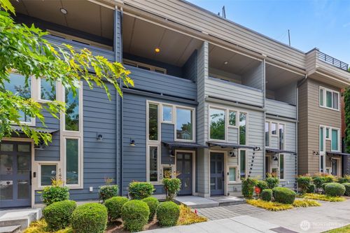 140 26th Ave E, Seattle, WA, 98112-5409 | Card Image