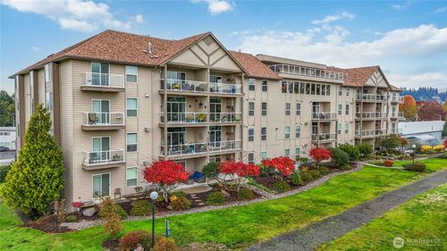 unit-302-1548 River Rd, Longview, WA, 98632-3365 | Card Image