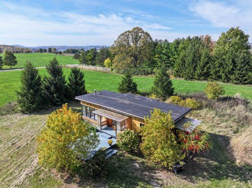 2137 N Bingham St, Cornwall, VT, 05753-4531 | Card Image