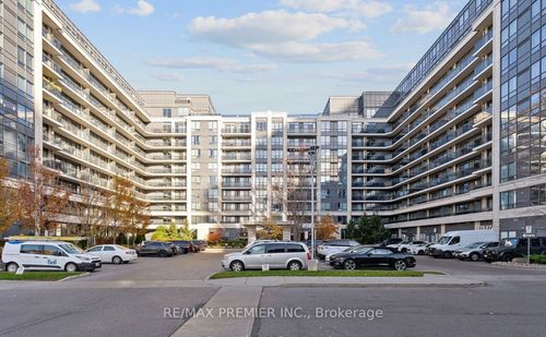 318-372 Highway 7, Richmond Hill, ON, L4B0C6 | Card Image