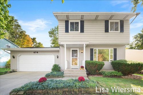 474 Harrison St, Coopersville, MI, 49404-1136 | Card Image