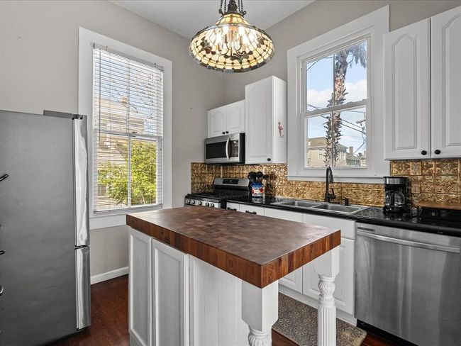 1014 20 Th St, House other with 3 bedrooms, 3 bathrooms and 2 parking in Galveston TX | Image 38