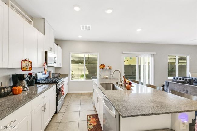 1054 Twincrest Ave, House other with 4 bedrooms, 3 bathrooms and null parking in North Las Vegas NV | Image 18